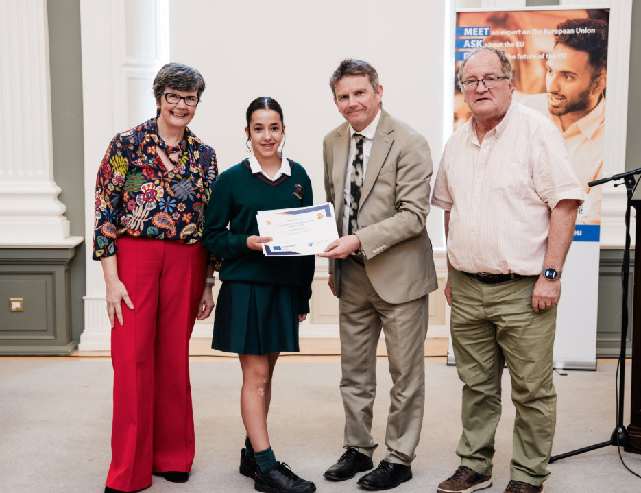 Judging panel Professor Felicity Kelliher, Mr. Gerard Arthurs and Mr. Jim Linane with Amelia Heslin, St. Leo’s College Carlow, Winner of 16 & under category